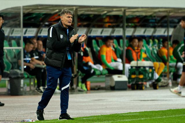 b体育-警惕！三镇遭遇宿敌不敢轻视 马尔康：还要保持清醒